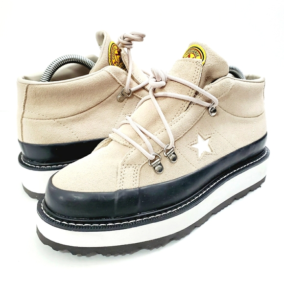 one star fleece lined boots